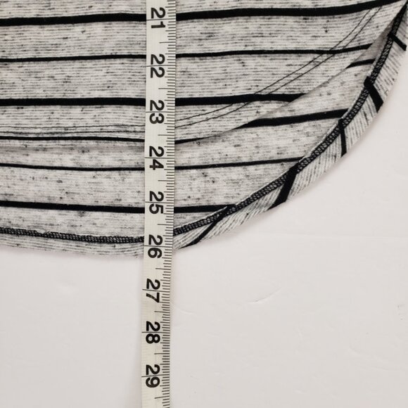 Athleta XS Gray Striped Sleeveless Tank Womens Top Summer Spring - Picture 8 of 8